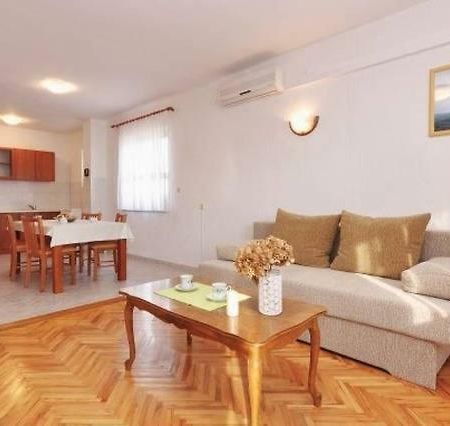 Star Apartment Brodarica  Bagian luar foto