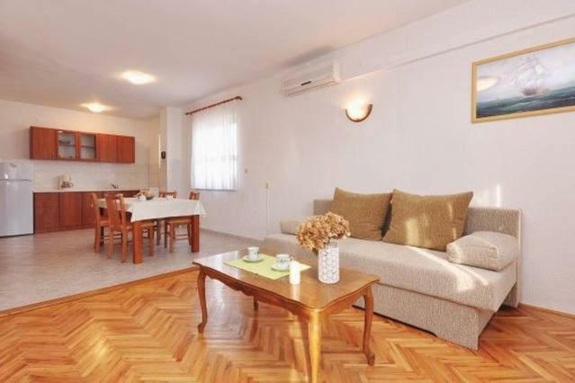 Star Apartment Brodarica  Bagian luar foto
